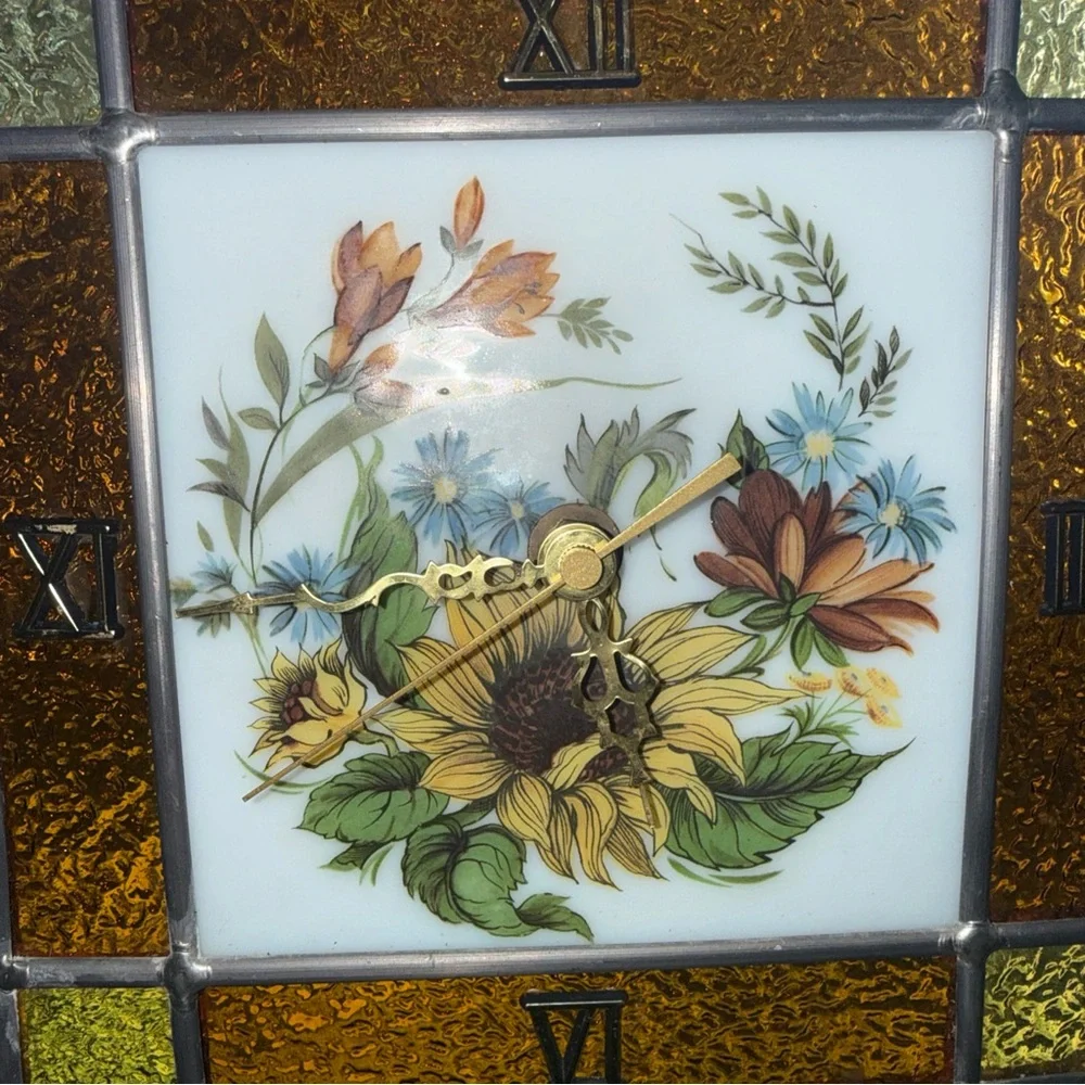 Vintage Amber and Yellow Stained Glass Floral Clock. Works